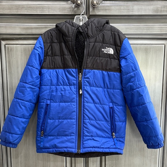 Boys The North Face Black and Blue Quilted Jacket - Picture 1 of 12
